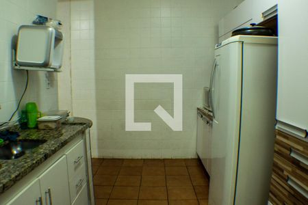 Casa à venda com 220m², 4 quartos e 4 vagas Casa à venda com 220m², 4 quartos e 4 vagasCozinha