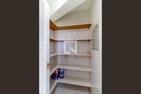 Apartamento para alugar com 142m², 3 quartos e 2 vagas Apartamento para alugar com 142m², 3 quartos e 2 vagasDispensa