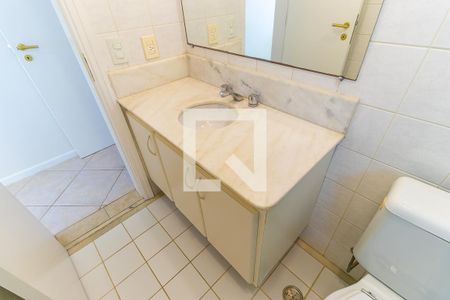 Apartamento para alugar com 142m², 3 quartos e 2 vagas Apartamento para alugar com 142m², 3 quartos e 2 vagasBanheiro da suíte 2