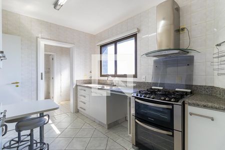 Apartamento para alugar com 142m², 3 quartos e 2 vagas Apartamento para alugar com 142m², 3 quartos e 2 vagasCozinha