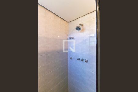 Apartamento para alugar com 142m², 3 quartos e 2 vagas Apartamento para alugar com 142m², 3 quartos e 2 vagasBanheiro da suíte 1