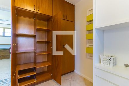 Apartamento para alugar com 142m², 3 quartos e 2 vagas Apartamento para alugar com 142m², 3 quartos e 2 vagasQuarto da suíte 3