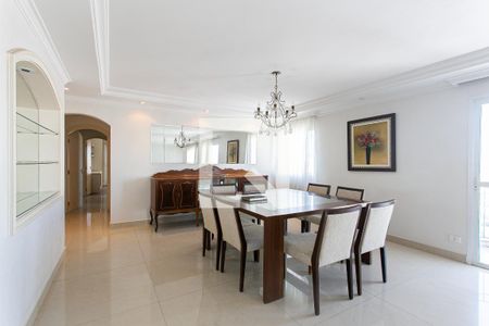 Apartamento à venda com 355m², 3 quartos e 4 vagasSala