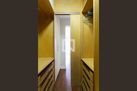 Apartamento à venda com 355m², 3 quartos e 4 vagasCloset da Suíte 1