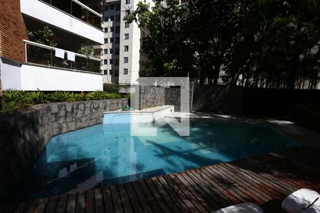 Apartamento à venda com 197m², 3 quartos e 3 vagasÁrea comum - Piscina
