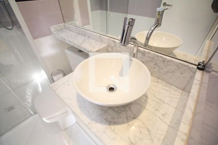 Apartamento para alugar com 81m², 3 quartos e 2 vagas Apartamento para alugar com 81m², 3 quartos e 2 vagasBanheiro Social