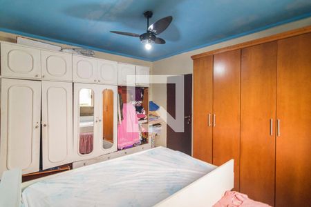 Casa à venda com 275m², 3 quartos e 8 vagas Casa à venda com 275m², 3 quartos e 8 vagasQuarto 2 Suite