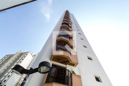 Apartamento à venda com 182m², 3 quartos e 3 vagasFachada
