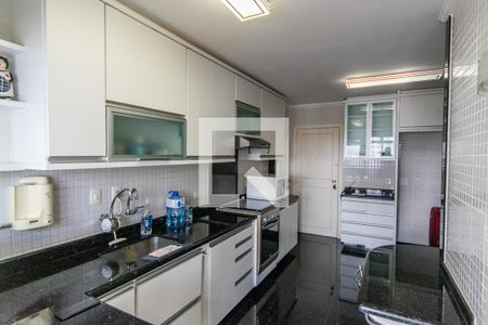Apartamento à venda com 182m², 3 quartos e 3 vagasCozinha
