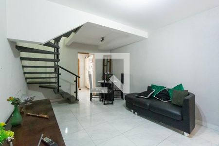 Sala de Casa com 2 quartos, 80m² Vila Cosmopolita