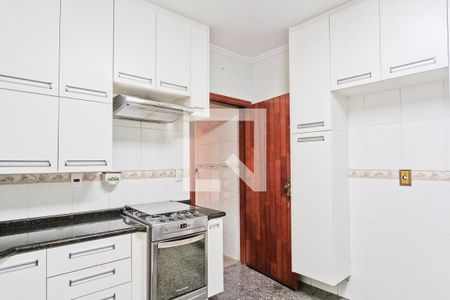 Casa para alugar com 174m², 3 quartos e 4 vagas Casa para alugar com 174m², 3 quartos e 4 vagasCozinha