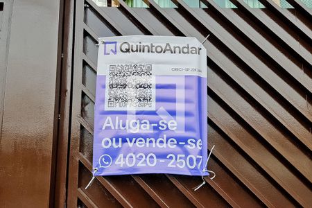 Casa para alugar com 174m², 3 quartos e 4 vagas Casa para alugar com 174m², 3 quartos e 4 vagasFachada