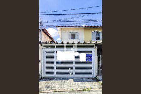 Casa à venda com 110m², 3 quartos e 2 vagasFachada