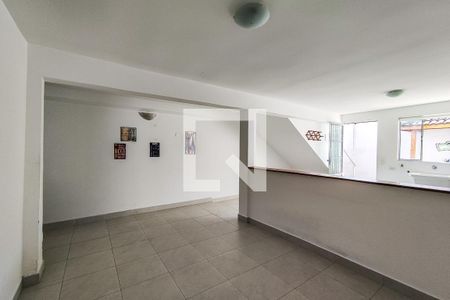 Casa à venda com 110m², 3 quartos e 2 vagasSalão