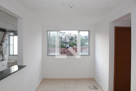 Sala de apartamento para alugar com 2 quartos, 45m² em Parada de Lucas, Rio de Janeiro