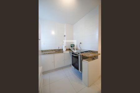 Apartamento à venda com 98m², 2 quartos e 1 vagaCozinha 2