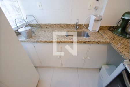 Apartamento à venda com 98m², 2 quartos e 1 vagaCozinha 2