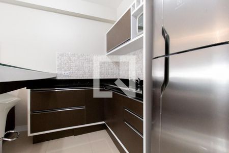 Cozinha - Armários de kitnet/studio para alugar com 1 quarto, 30m² em Centro, Curitiba