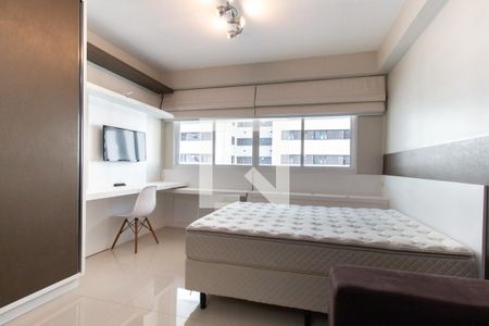 Quarto de kitnet/studio para alugar com 1 quarto, 30m² em Centro, Curitiba