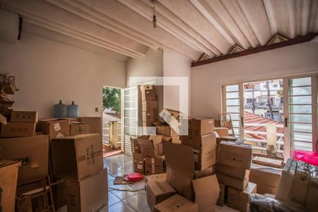 Casa à venda com 310m², 4 quartos e 7 vagasEdicola - Quarto