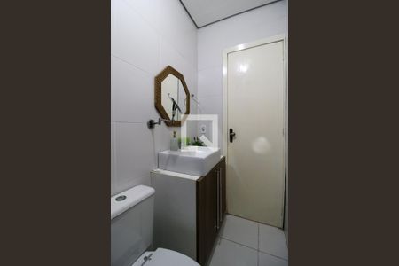 Casa à venda com 112m², 3 quartos e 3 vagas Casa à venda com 112m², 3 quartos e 3 vagasBanheiro Social