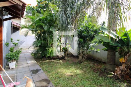 Casa à venda com 112m², 3 quartos e 3 vagas Casa à venda com 112m², 3 quartos e 3 vagasQuintal