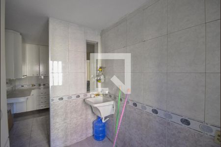Apartamento para alugar com 65m², 2 quartos e 1 vaga Apartamento para alugar com 65m², 2 quartos e 1 vagaArea de Serviço