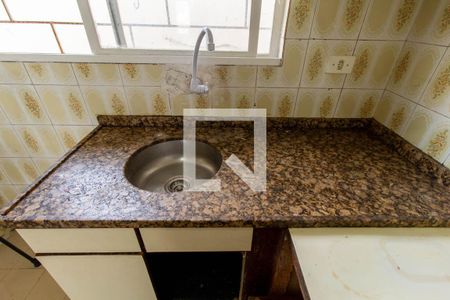 Detalhe cozinha de apartamento para alugar com 3 quartos, 90m² em Guabirotuba, Curitiba