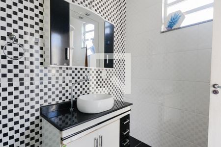 Casa à venda com 150m², 3 quartos e sem vagaBanheiro 2