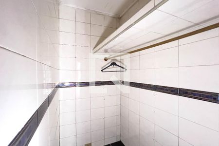 Banheiro do quarto 1 de casa para alugar com 3 quartos, 330m² em Jardim da Glória, São Paulo