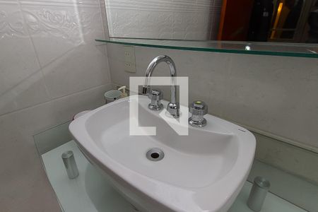 Casa à venda com 278m², 3 quartos e 2 vagasBanheiro da Suíte 1