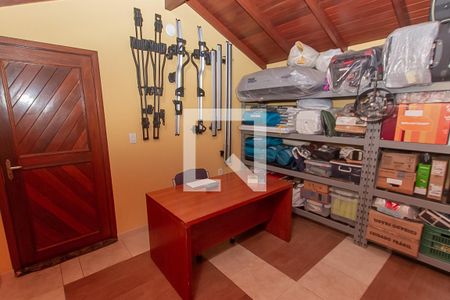 Casa à venda com 278m², 3 quartos e 2 vagasGabinete/Sótão