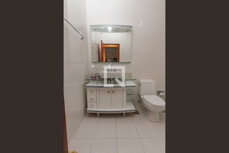 Casa à venda com 278m², 3 quartos e 2 vagasBanheiro da Suíte 1