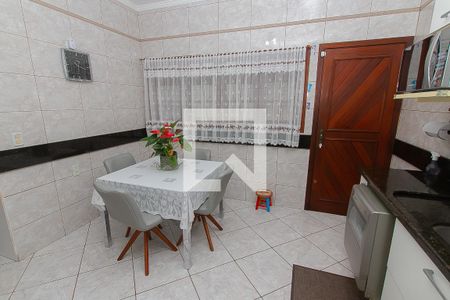 Casa à venda com 278m², 3 quartos e 2 vagasCozinha