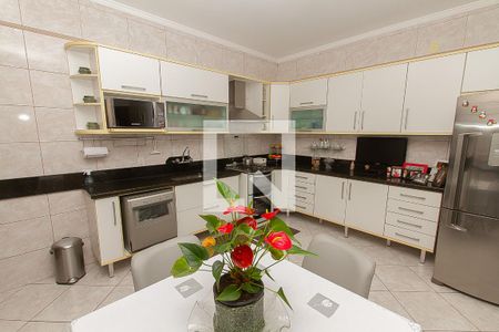 Casa à venda com 278m², 3 quartos e 2 vagasCozinha