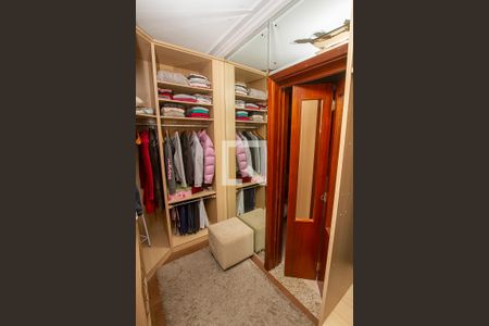 Casa à venda com 278m², 3 quartos e 2 vagasCloset da suíte 2