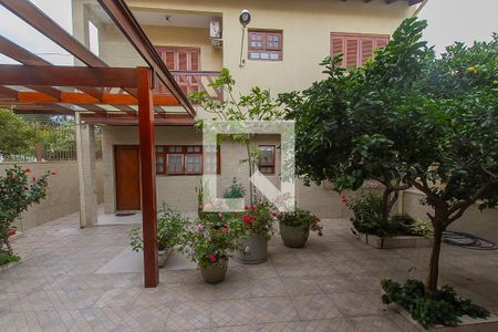 Casa à venda com 278m², 3 quartos e 2 vagasQuintal