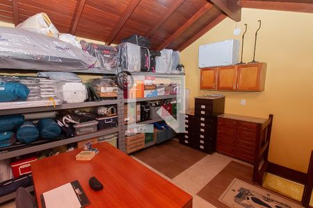 Casa à venda com 278m², 3 quartos e 2 vagasGabinete/Sótão