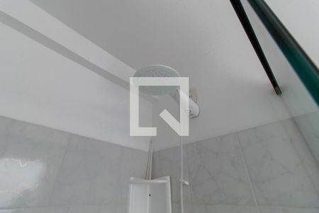 Banheiro de apartamento à venda com 1 quarto, 43m² em Menino Deus, Porto Alegre