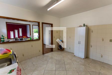 Casa à venda com 390m², 4 quartos e 3 vagas