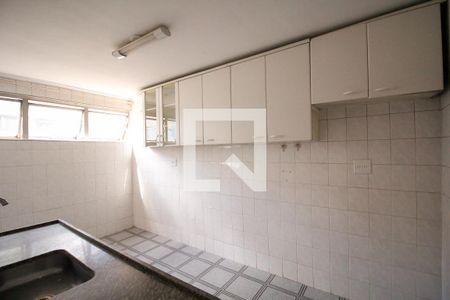 Apartamento à venda com 70m², 2 quartos e sem vaga Apartamento à venda com 70m², 2 quartos e sem vagaCozinha