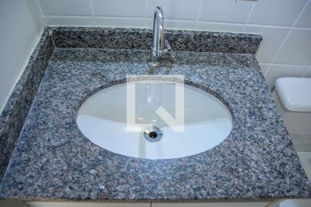 Apartamento para alugar com 60m², 3 quartos e 1 vaga Apartamento para alugar com 60m², 3 quartos e 1 vagaBanheiro Corredor