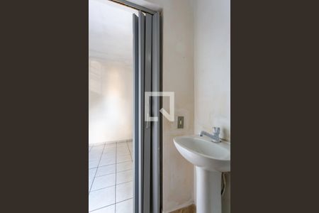 Casa à venda com 60m², 2 quartos e sem vaga Casa à venda com 60m², 2 quartos e sem vagaBanheiro da Suíte