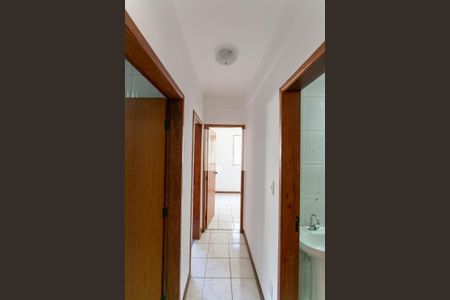 Corredor de apartamento à venda com 2 quartos, 79m² em Planalto, Belo Horizonte