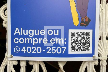 Casa à venda com 230m², 3 quartos e 2 vagasFachada