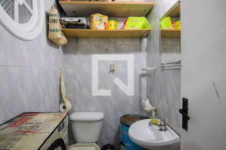 Casa à venda com 230m², 3 quartos e 2 vagasBanheiro do quintal