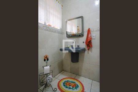 Casa à venda com 230m², 3 quartos e 2 vagasLavabo