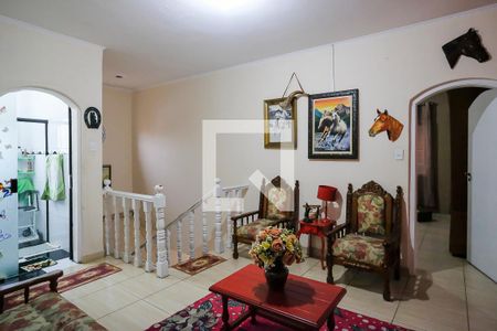 Casa à venda com 230m², 3 quartos e 2 vagasAcesso aos quartos