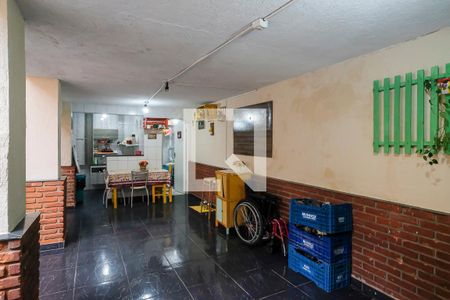 Casa à venda com 230m², 3 quartos e 2 vagasQuintal