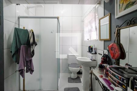 Casa à venda com 230m², 3 quartos e 2 vagasBanheiro da suíte 